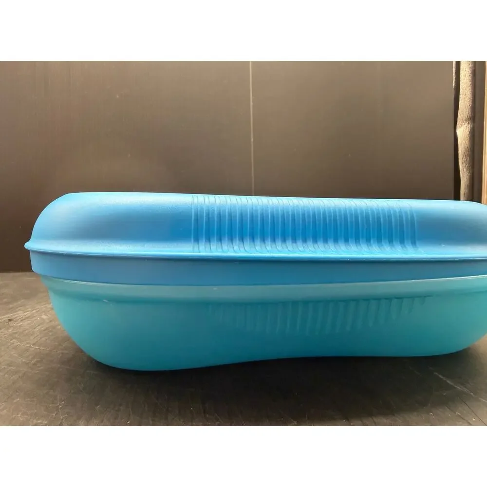 Blue Tupperware Microwave Breakfast Egg Omelet Maker